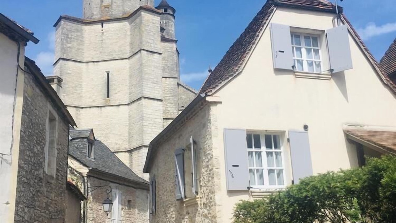 Photo of Others in Martel