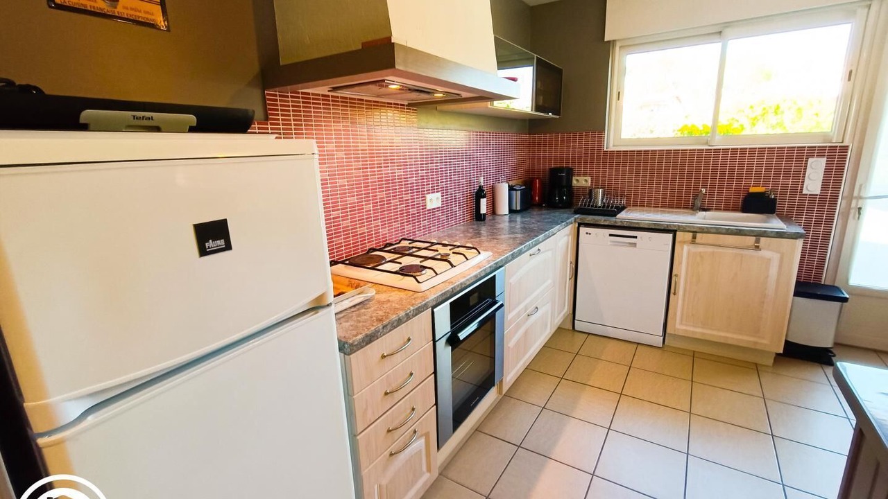 Photo of Kitchen in Castelnau-Montratier-Sainte-Alauzie