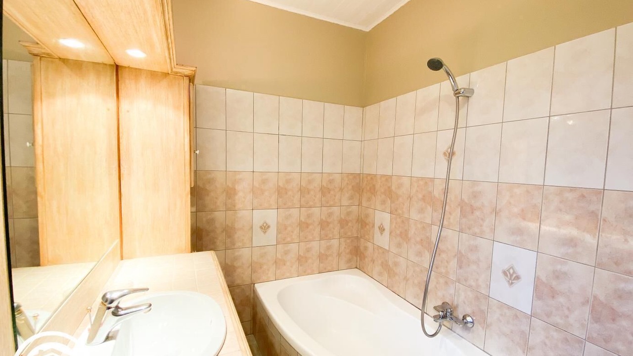 Photo of Bathroom in Gignac