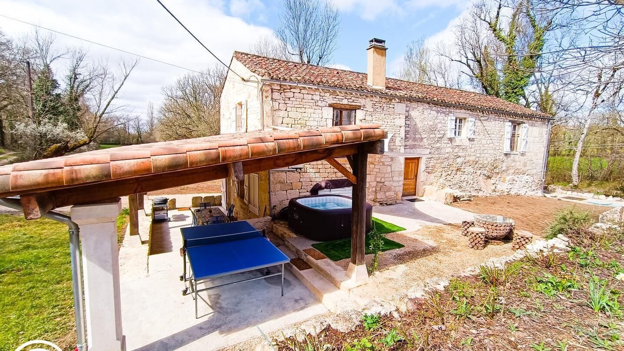 Photo of Patio Balcony in Belfort-du-Quercy