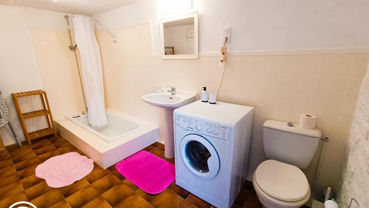 Photo of Bathroom in Belfort-du-Quercy
