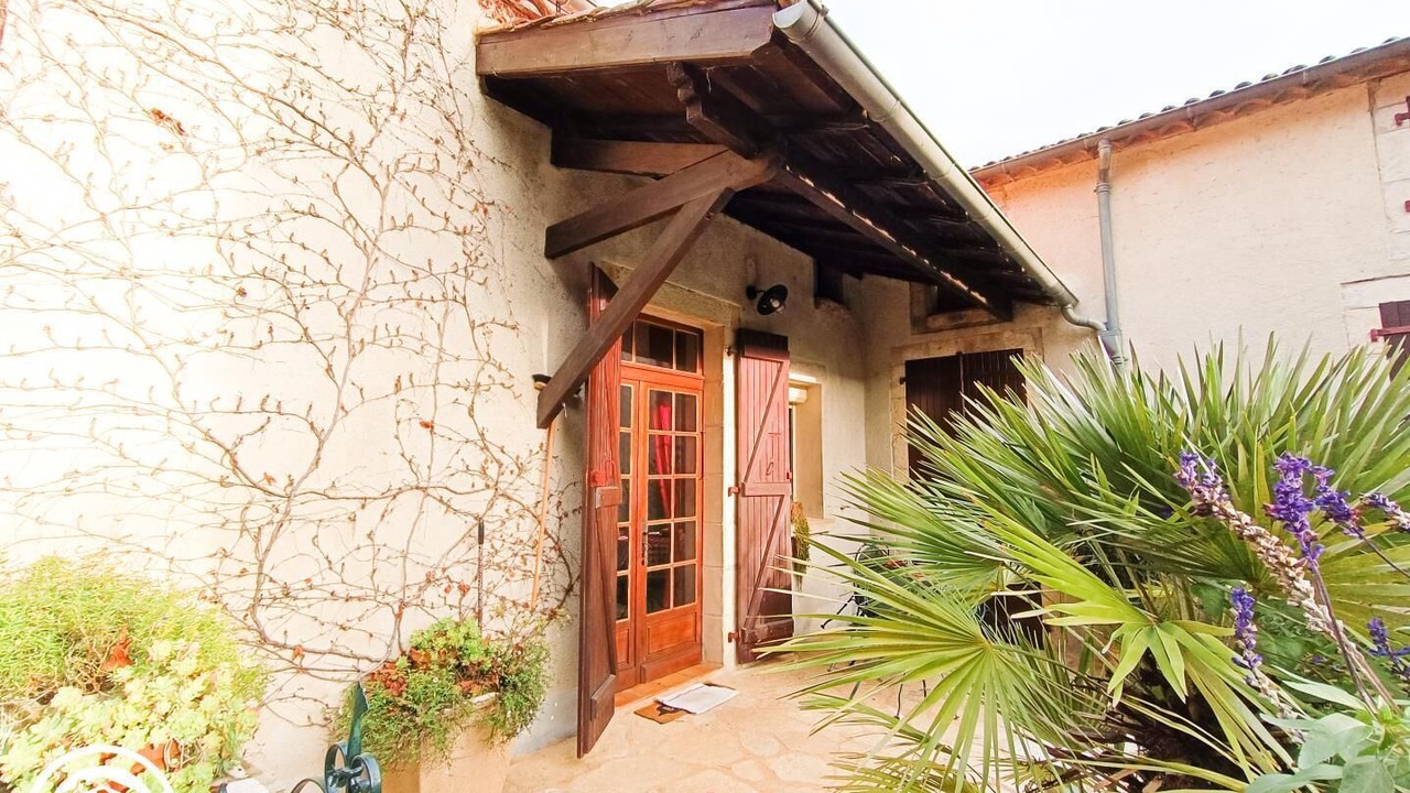 Photo of Outdoor in Albas