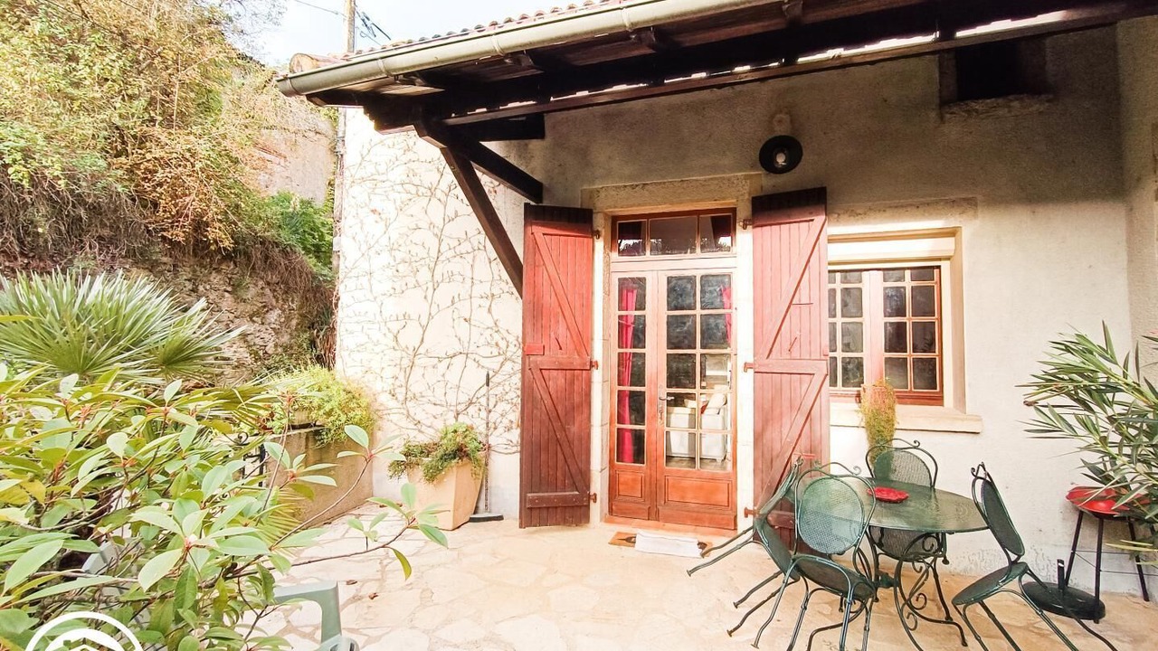 Photo of Outdoor in Albas