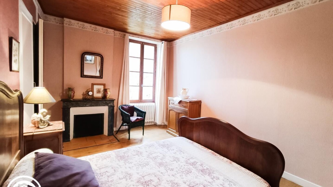 Photo of Bedroom in Albas