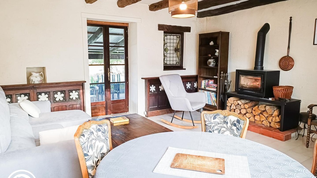 Photo of Livingroom in Degagnac