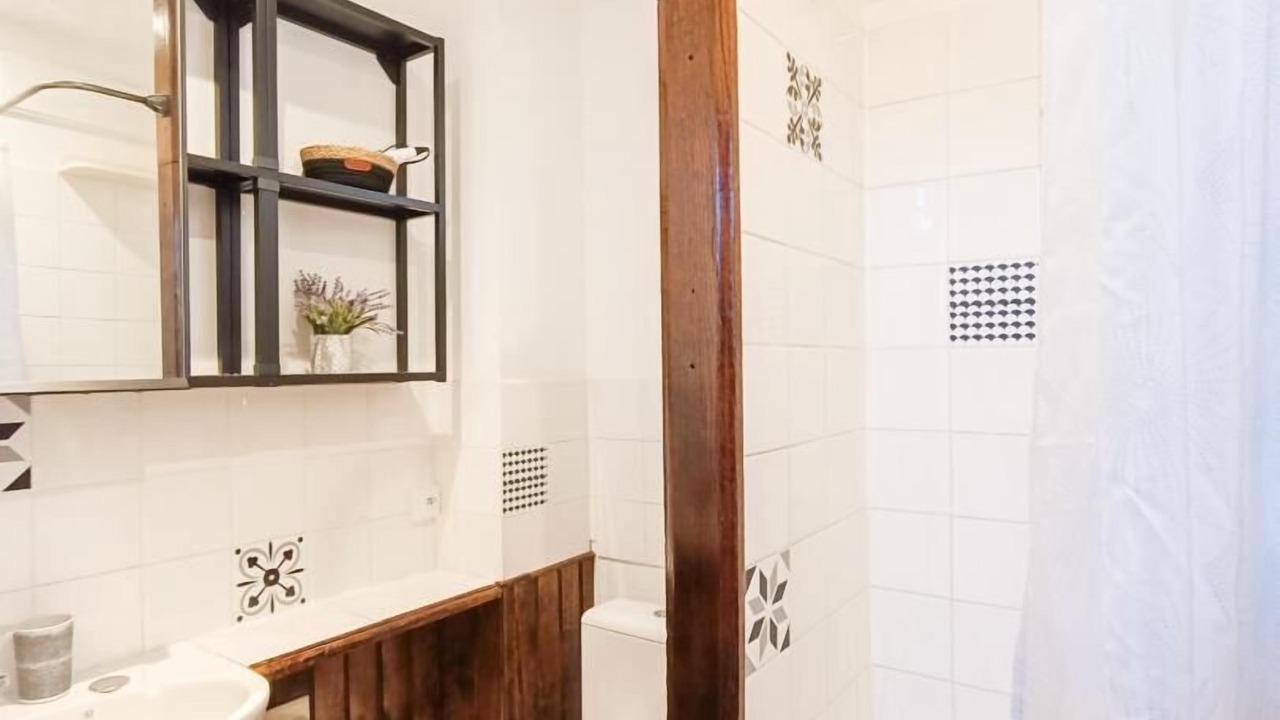 Photo of Bathroom in Degagnac