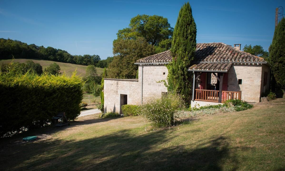 Photo of Outdoor in Montlauzun