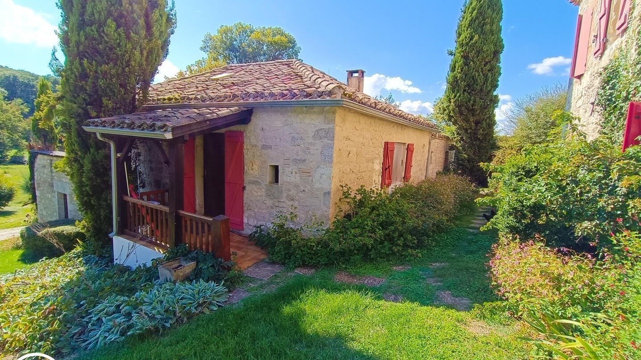 Photo of Outdoor in Montlauzun