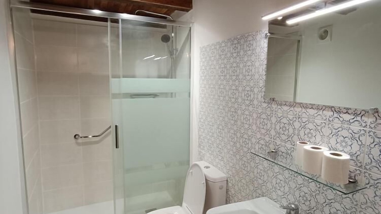 Photo of Bathroom in Brengues