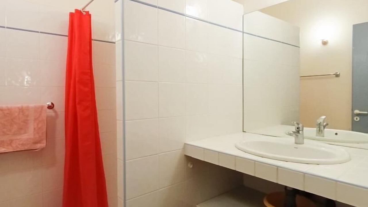 Photo of Bathroom in Castelnau-Montratier-Sainte-Alauzie