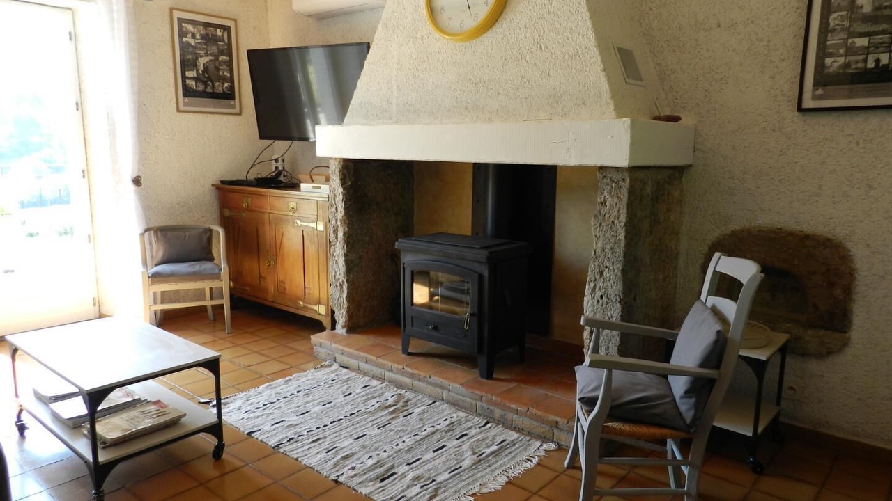 Photo of Livingroom in Sauliac-sur-Cele