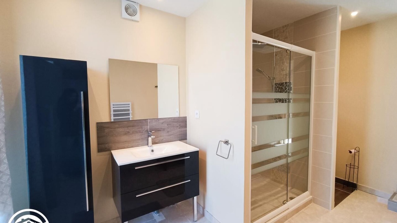 Photo of Bathroom in Gourdon