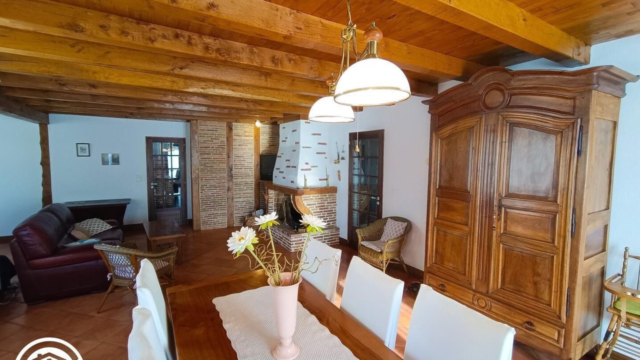 Photo of Livingroom in Trespoux-Rassiels