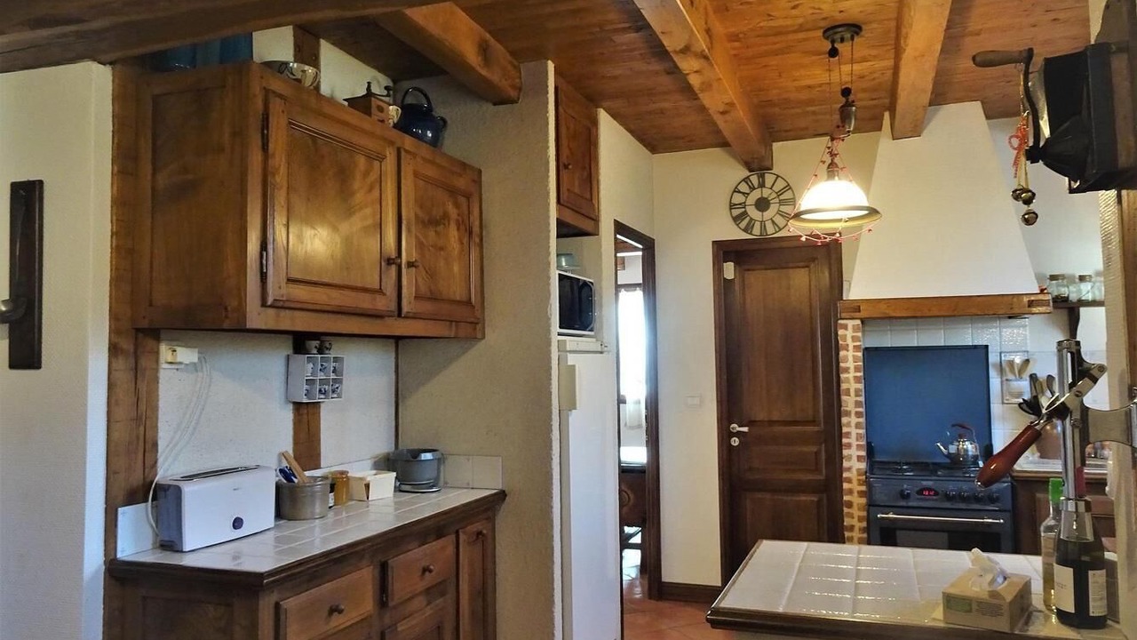 Photo of Kitchen in Trespoux-Rassiels