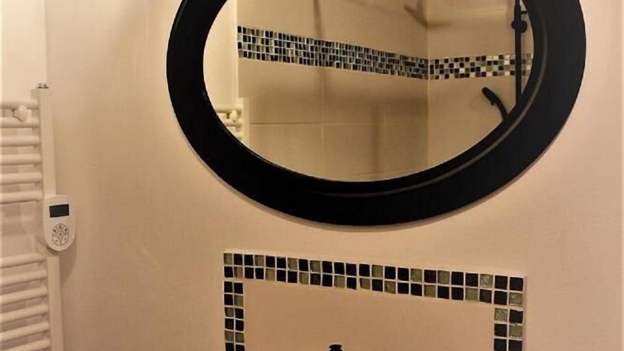 Photo of Bathroom in Trespoux-Rassiels