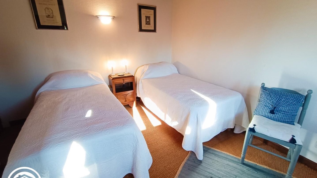 Photo of Bedroom in Trespoux-Rassiels