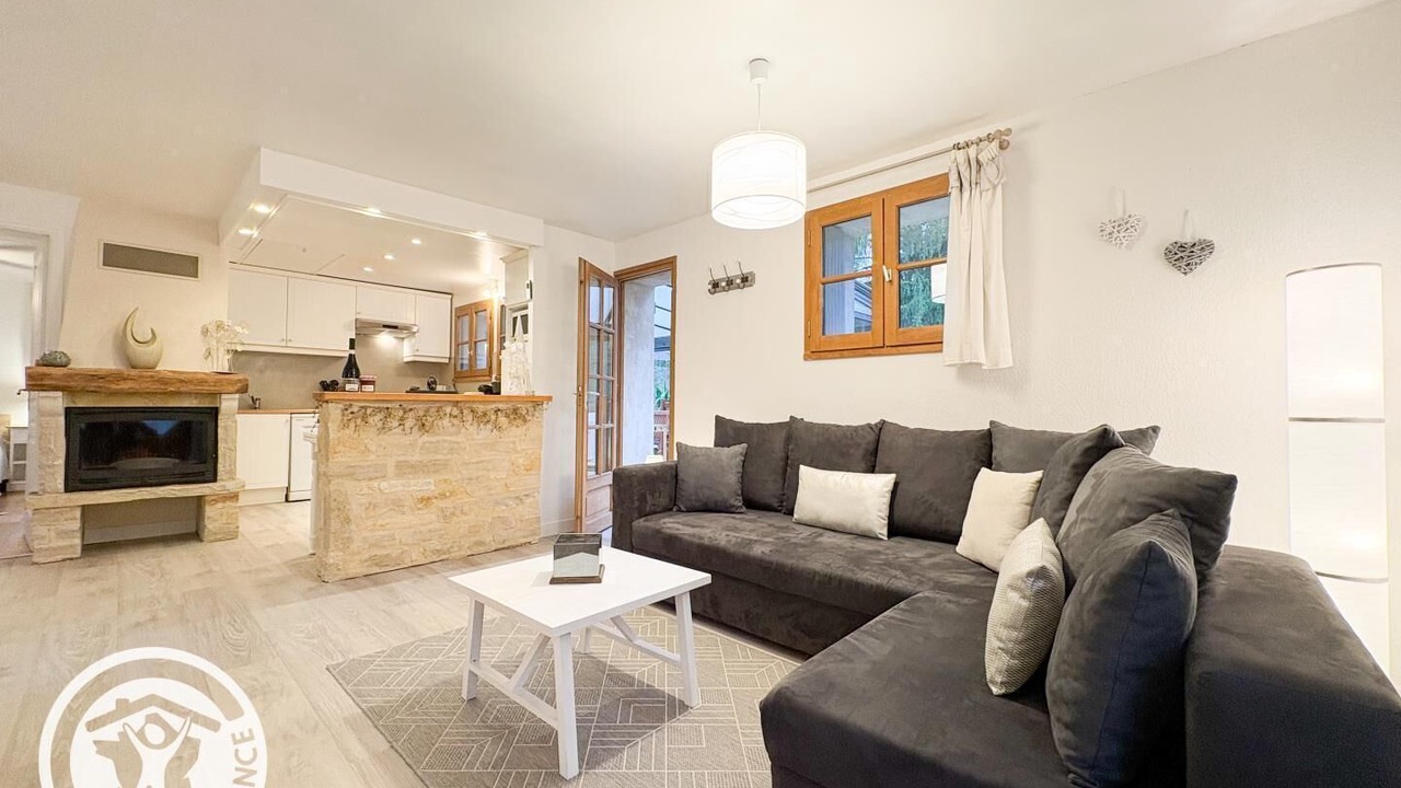 Photo of Livingroom in Saint-Medard