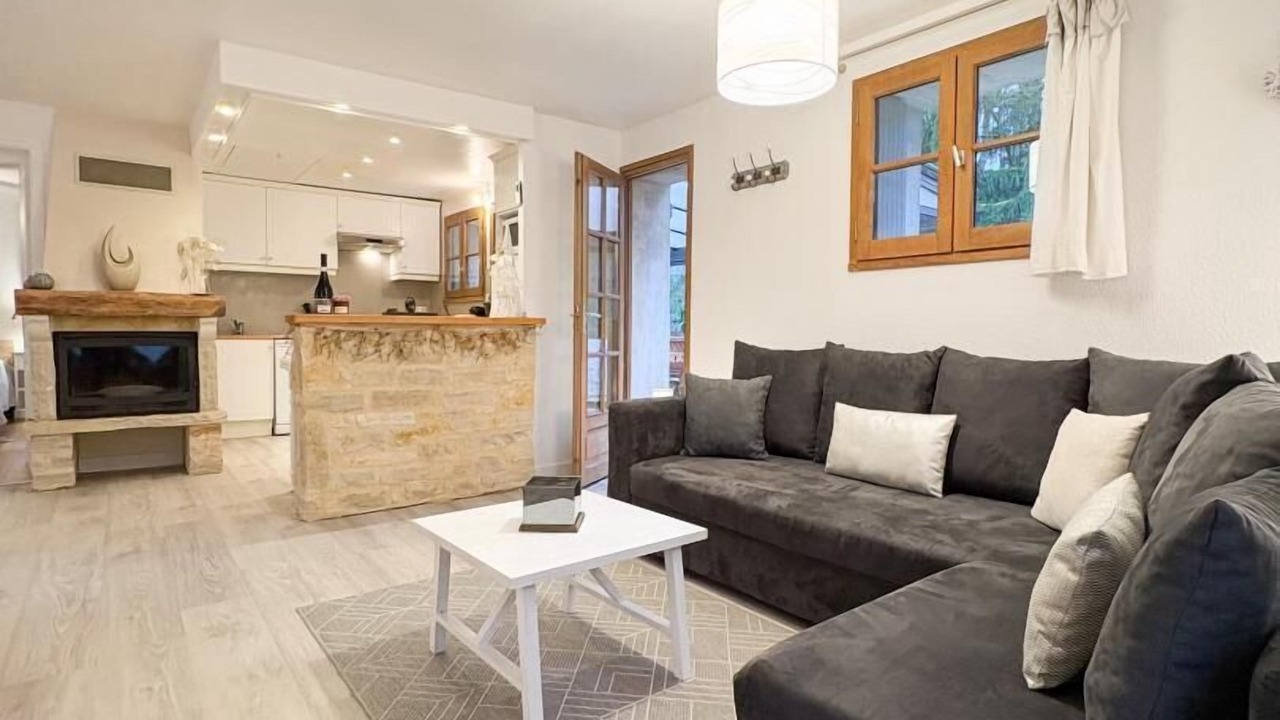 Photo of Livingroom in Saint-Medard