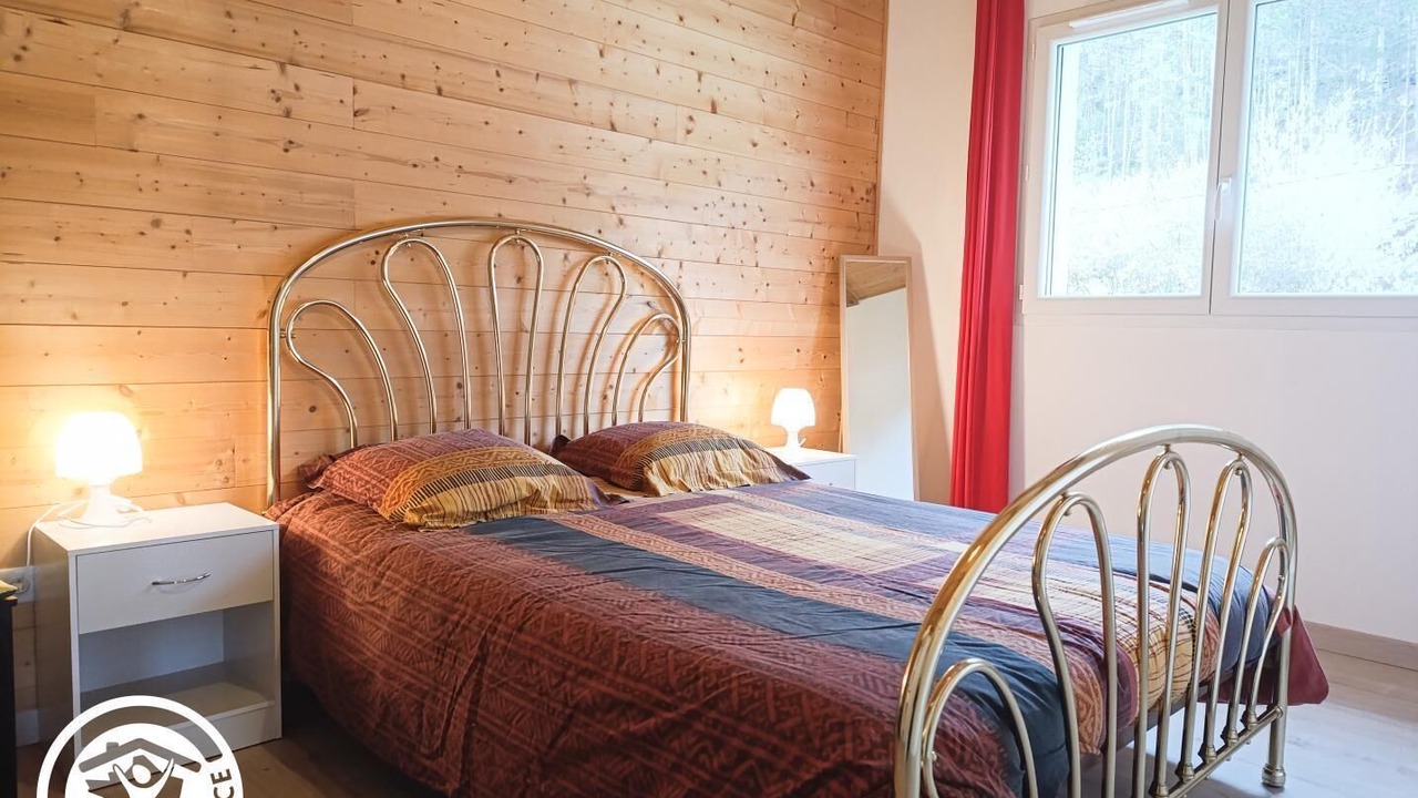 Photo of Bedroom in Cahors