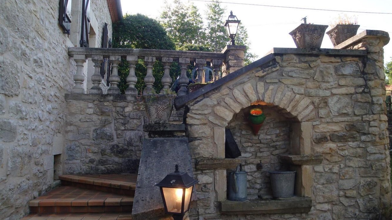 Photo of Outdoor in Martel