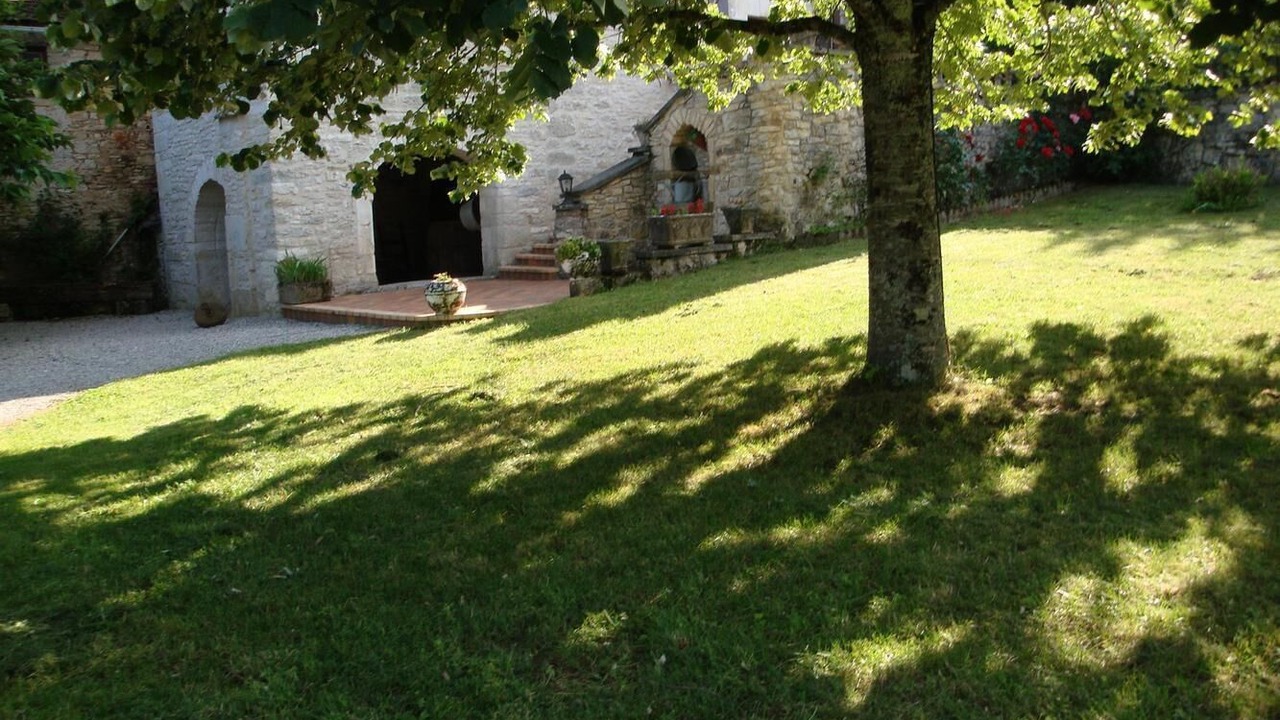 Photo of Outdoor in Martel