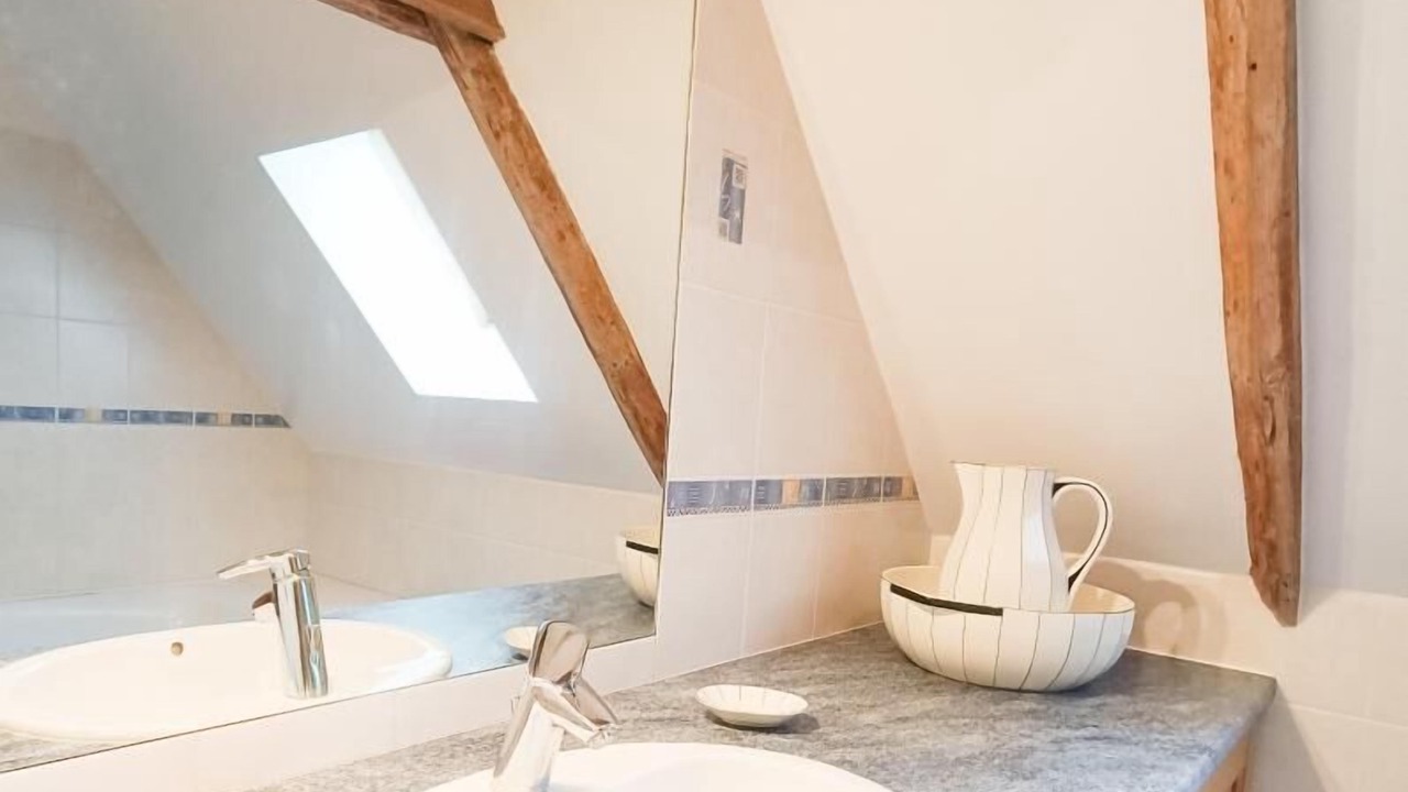 Photo of Bathroom in Montvalent