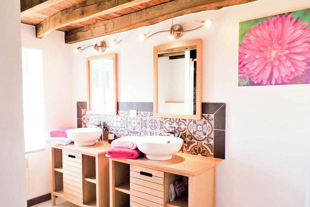 Photo of Bathroom in Concores