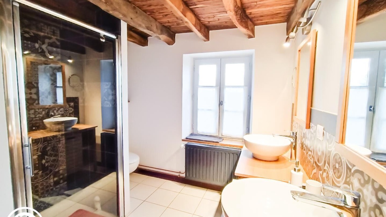 Photo of Bathroom in Concores