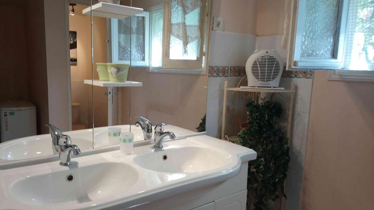Photo of Bathroom in Masclat