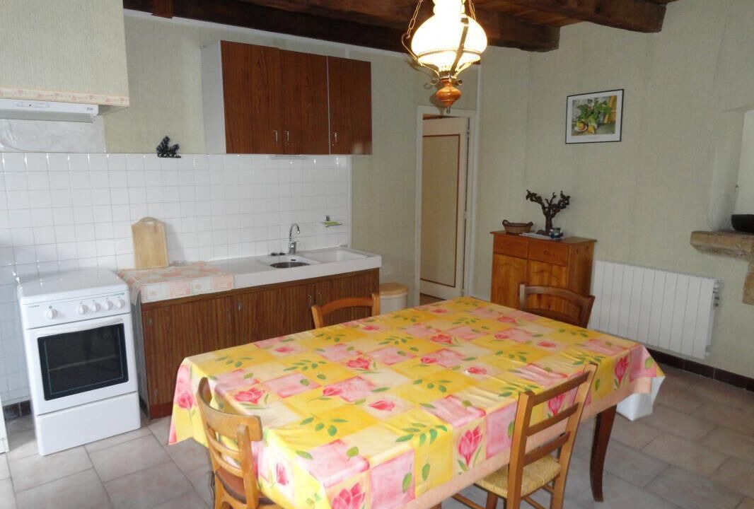 Photo of Kitchen in Saint-Vincent-Rive-d'Olt