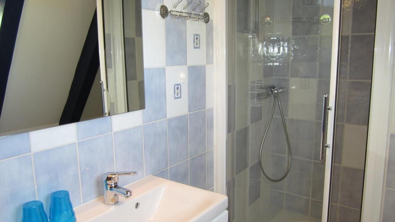 Photo of Bathroom in Corn