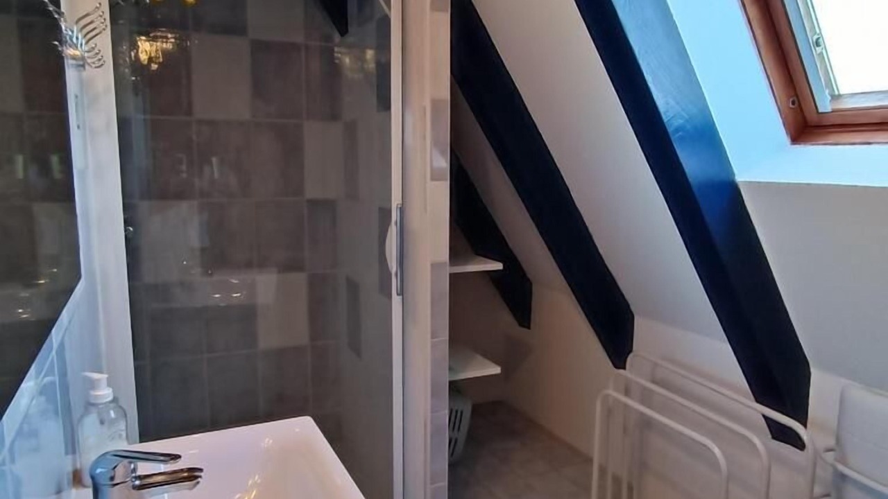 Photo of Bathroom in Corn