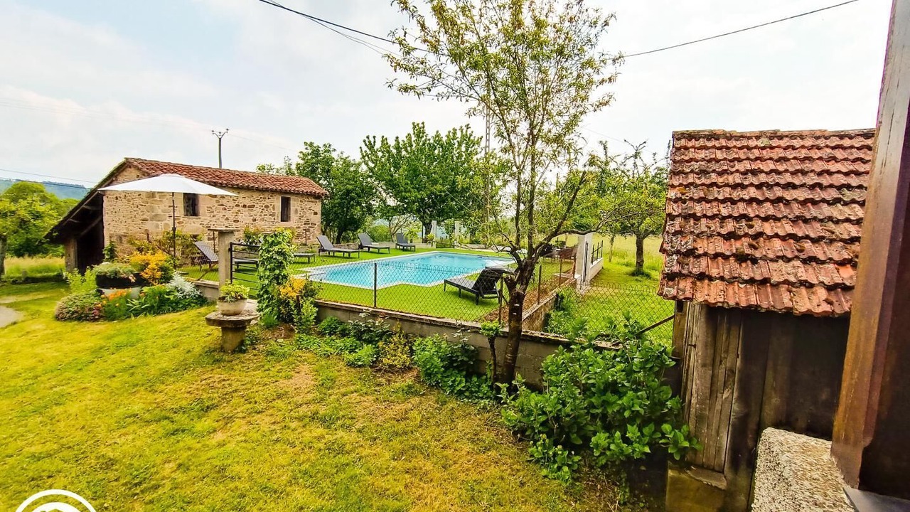 Photo of Outdoor in Viazac