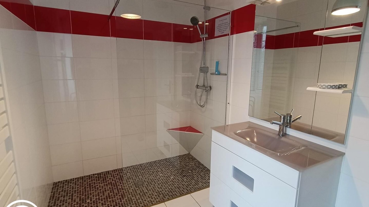 Photo of Bathroom in Saint Sozy