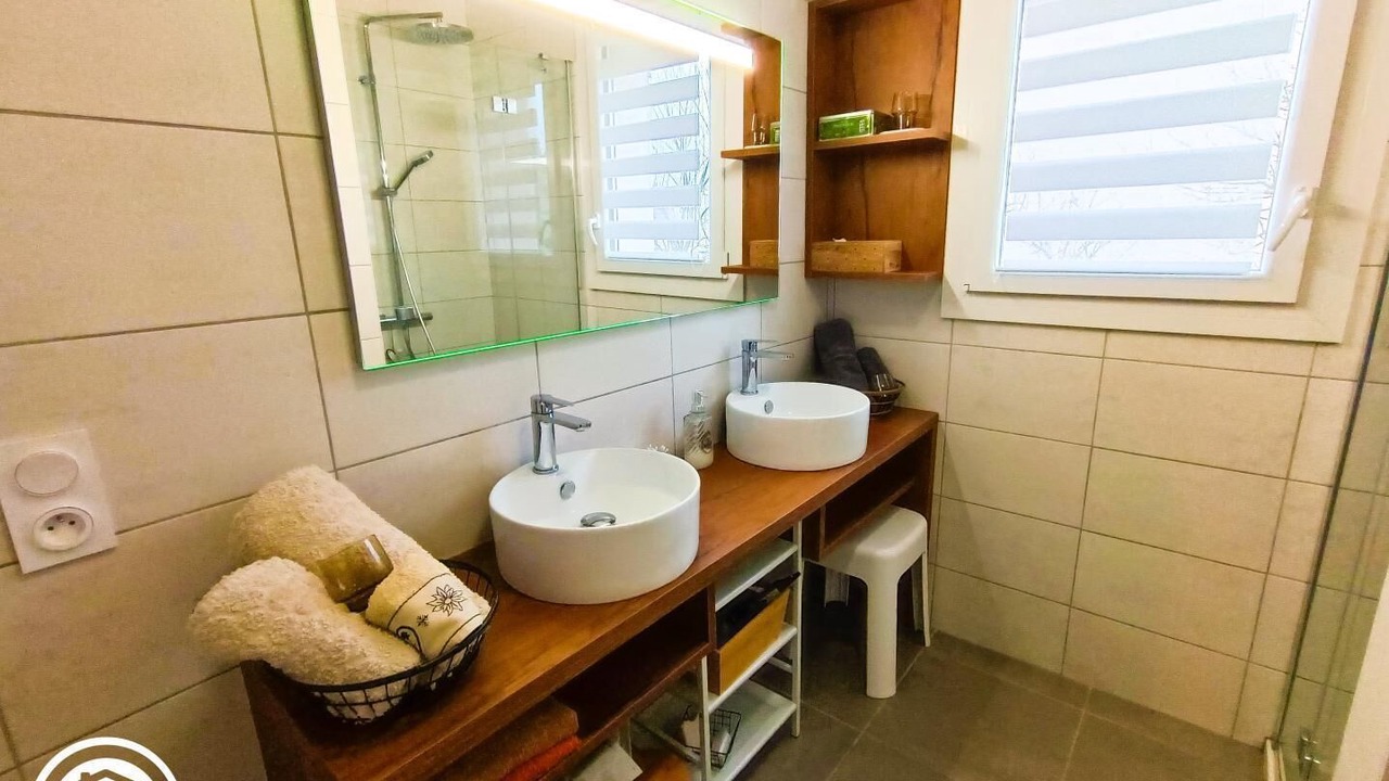 Photo of Bathroom in Vayrac