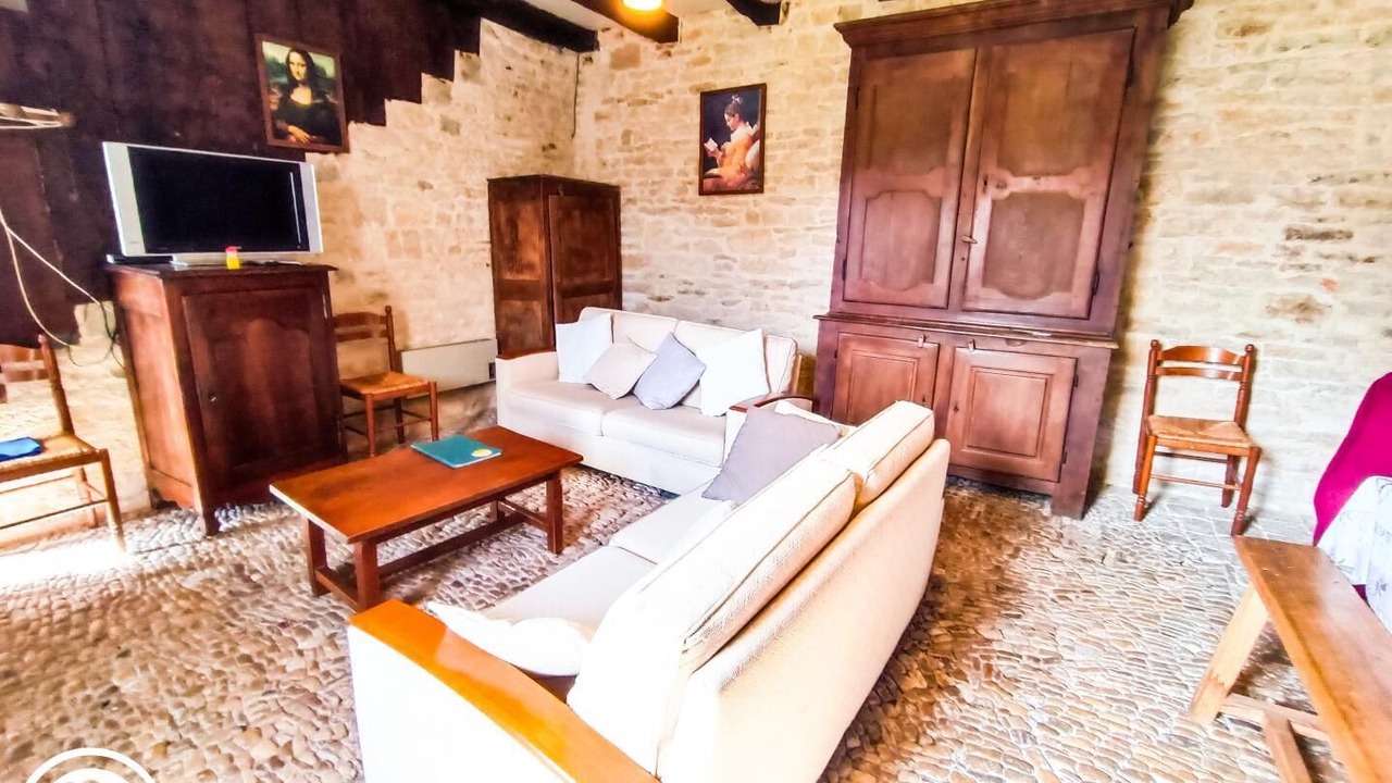 Photo of Livingroom in Cuzance