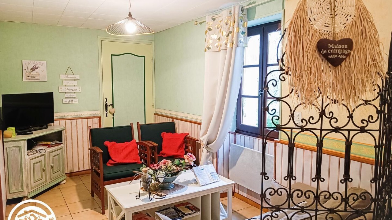 Photo of Livingroom in Saint-Denis-les-Martel