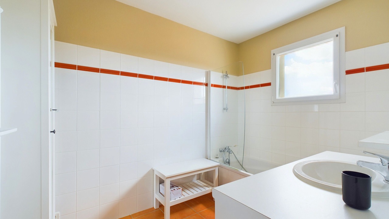 Photo of Bathroom in Olonne-sur-Mer