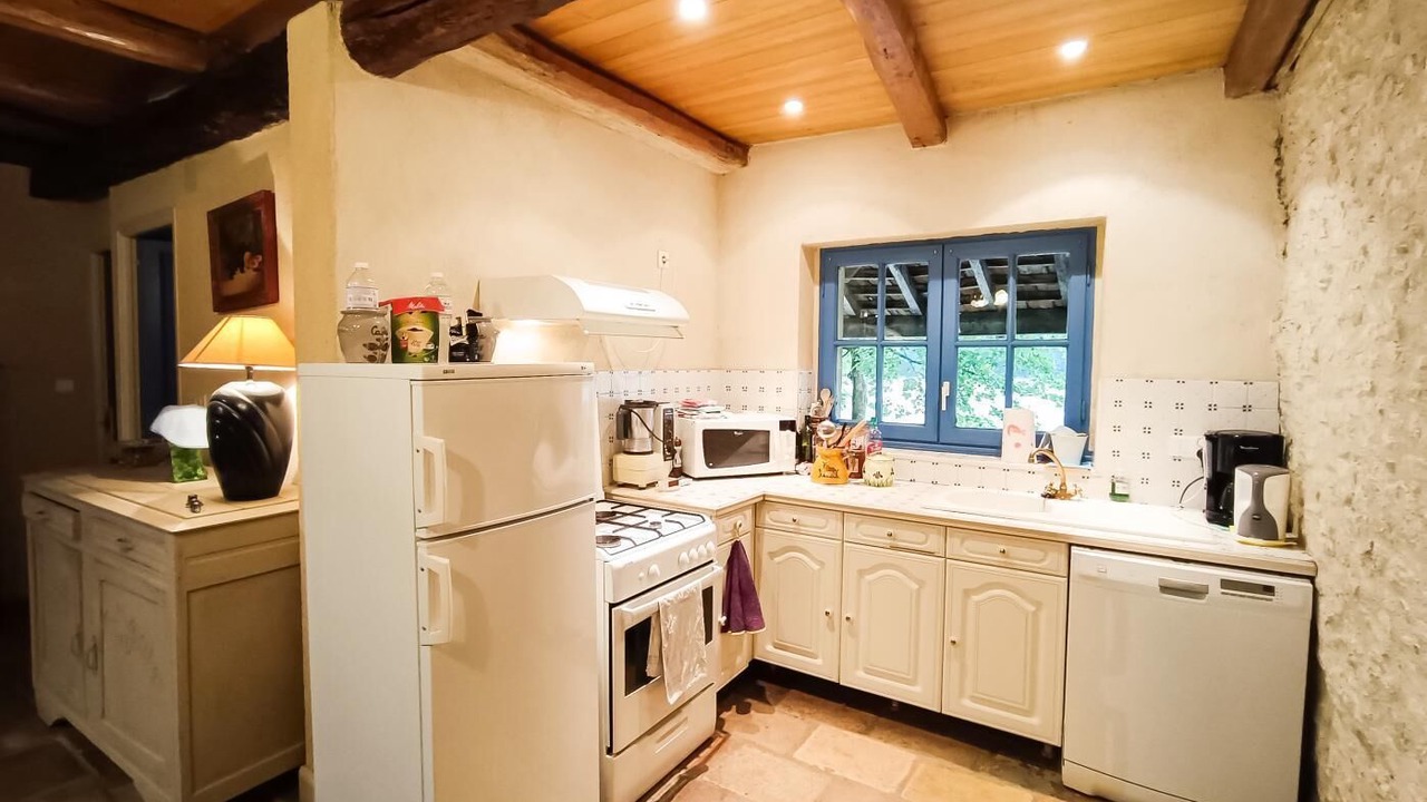 Photo of Kitchen in Castelnau-Montratier-Sainte-Alauzie