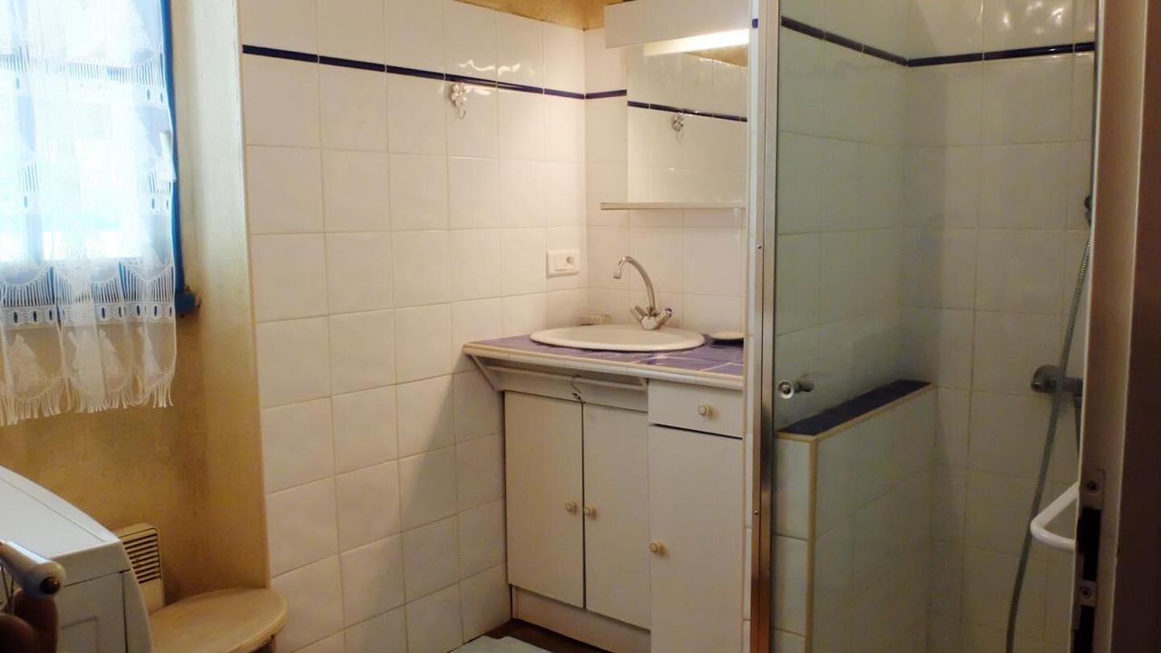 Photo of Bathroom in Castelnau-Montratier-Sainte-Alauzie