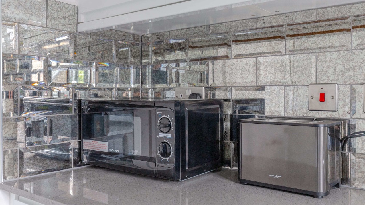 Photo of Others in Brondesbury Park