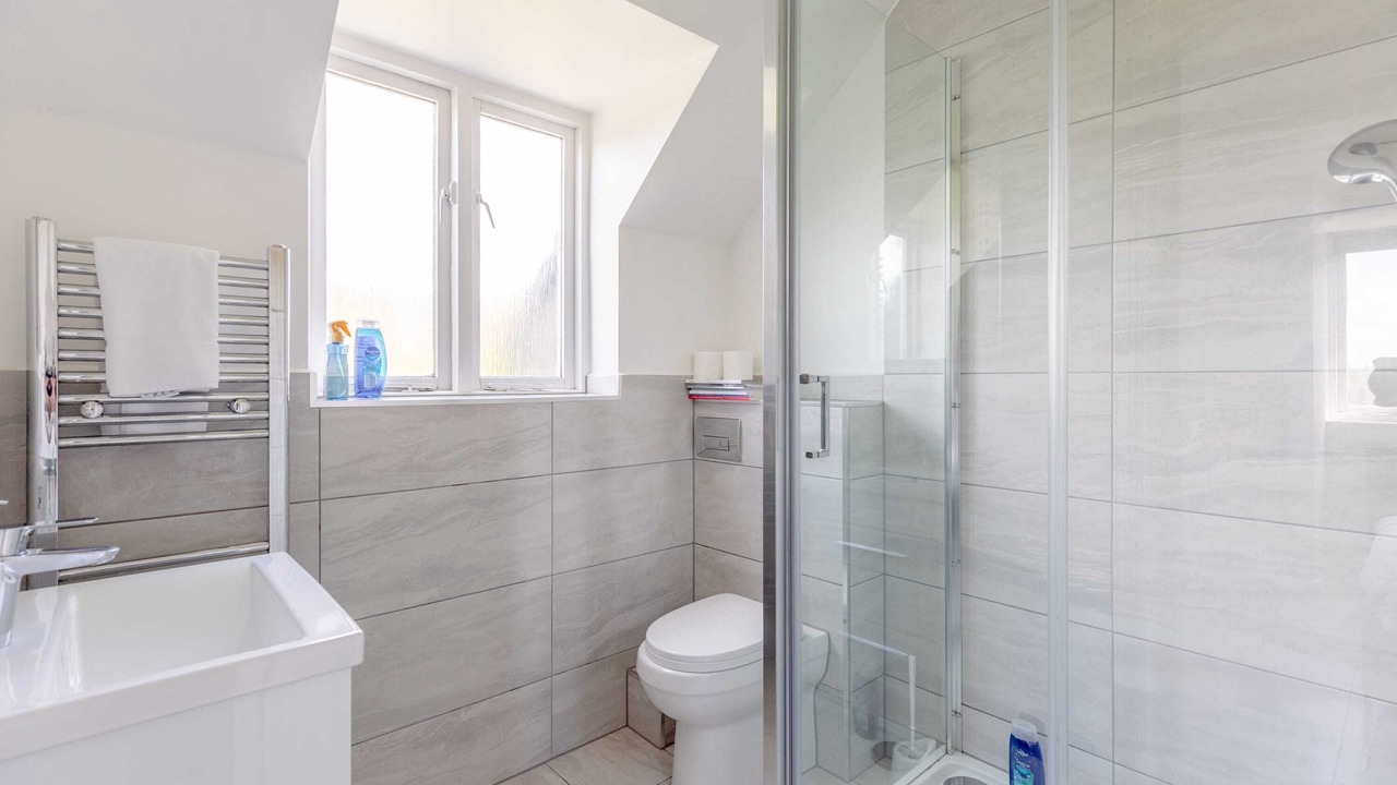 Photo of Bathroom in Brondesbury Park