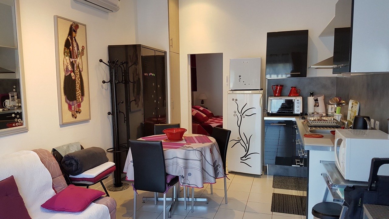 Photo of Others in Pomerols