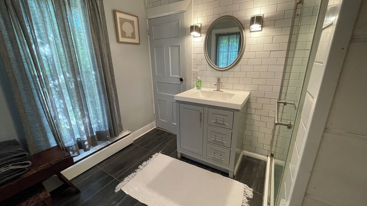 Photo of Bathroom in Valois