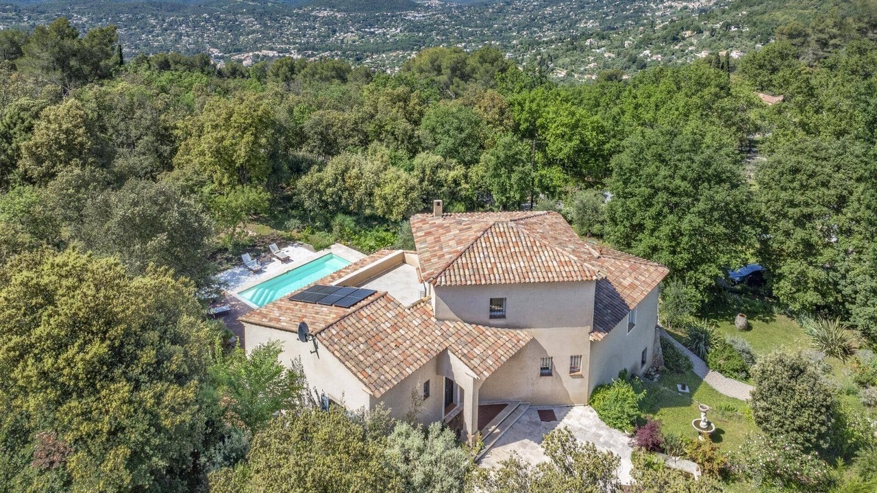 Photo of Others in Cabris