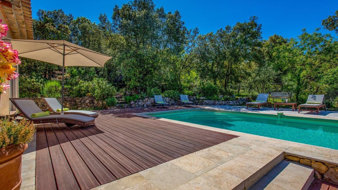 Photo of Others in Cabris