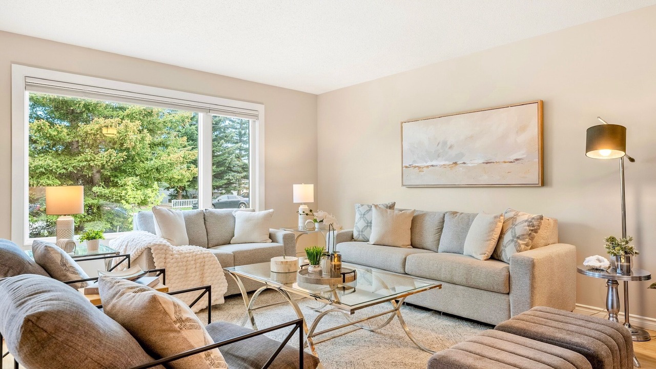 Photo of Livingroom in Northwest Calgary