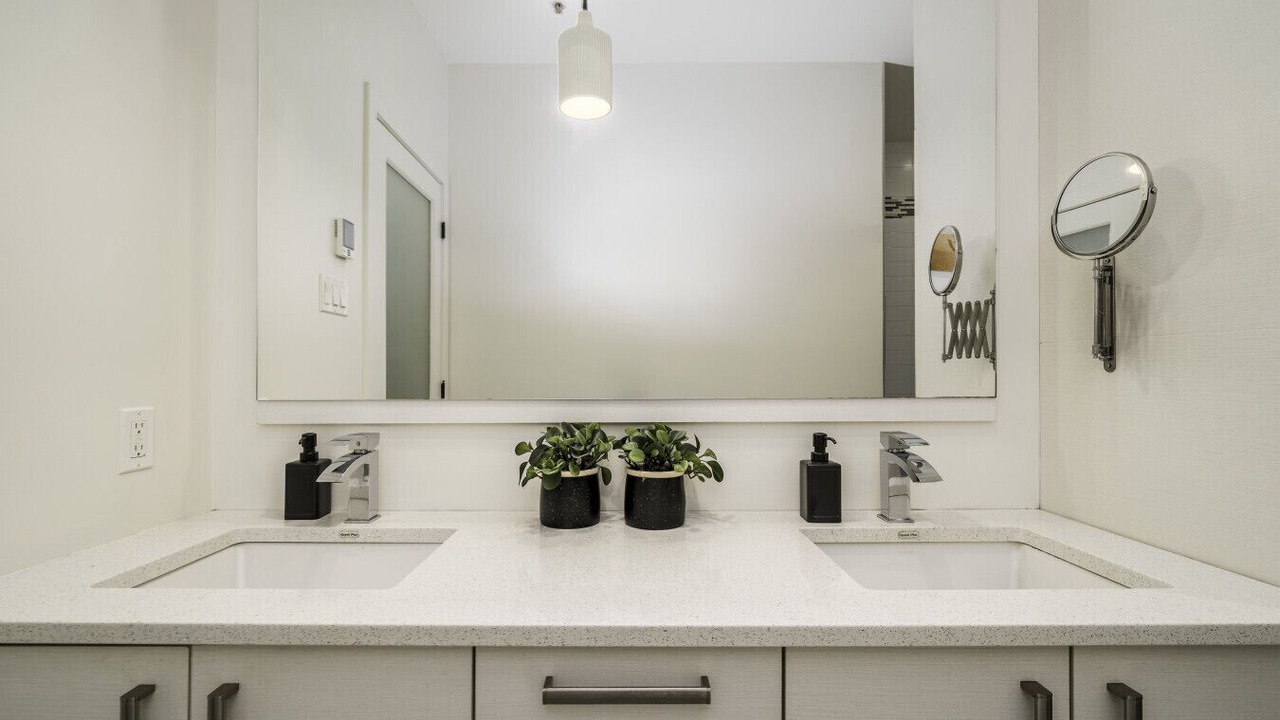 Photo of Bathroom in Saint-Roch