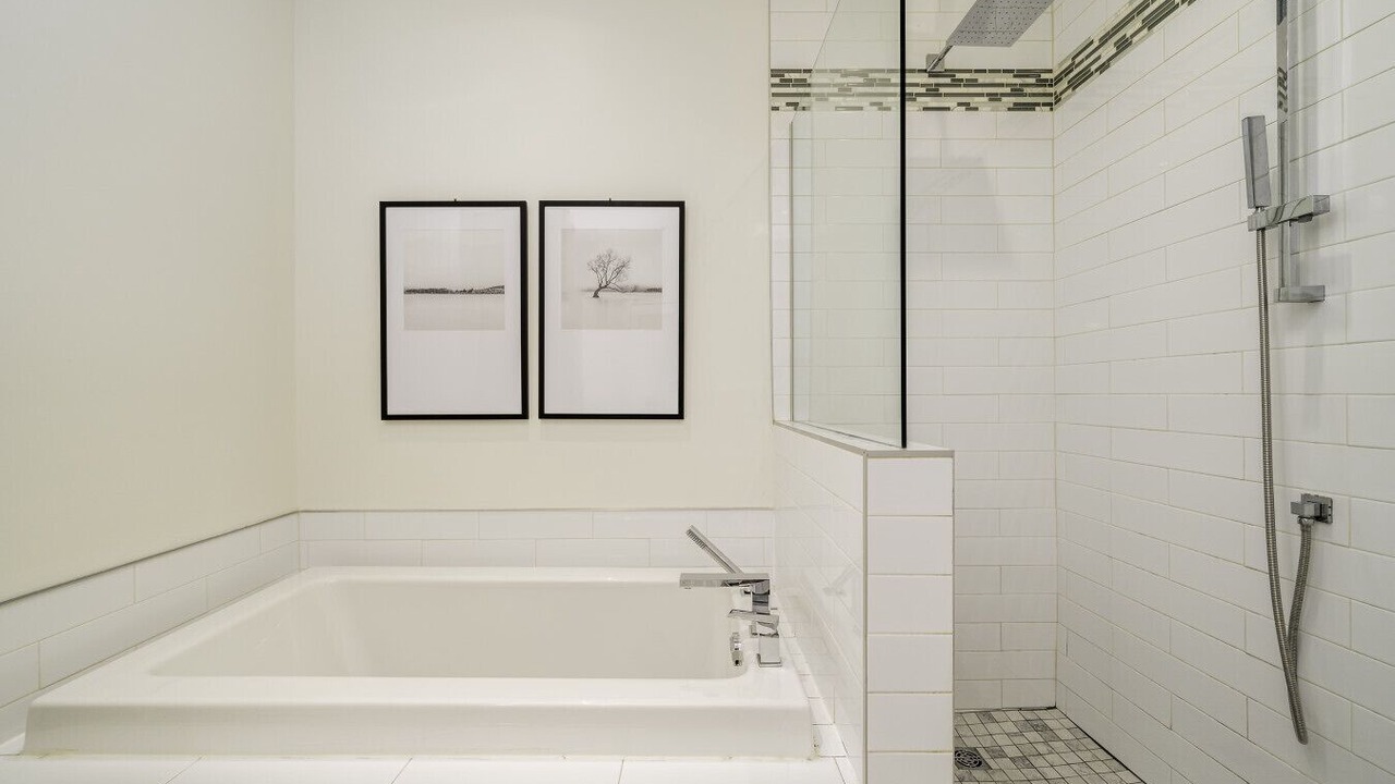 Photo of Bathroom in Saint-Roch