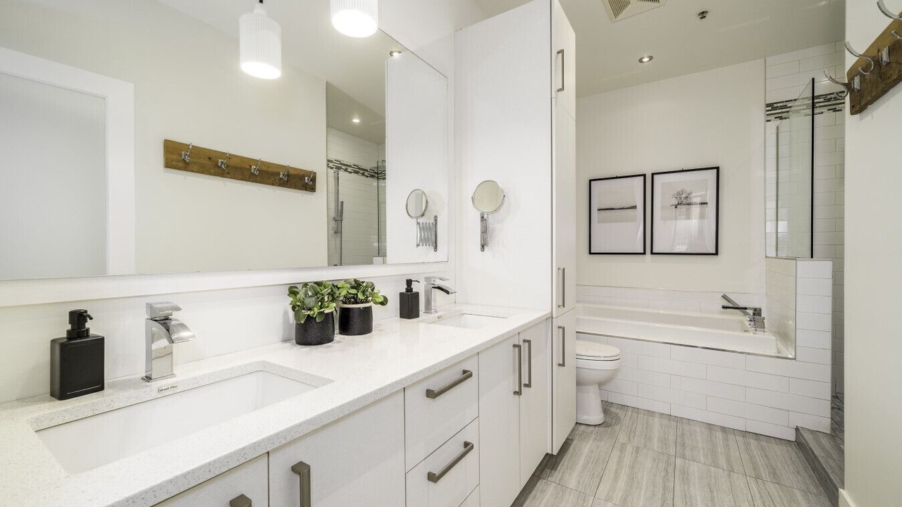 Photo of Bathroom in Saint-Roch